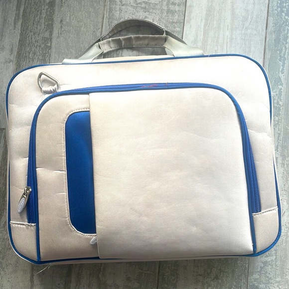 Tremendous Padding computer Carry on Bag Laptop for Traveling - Picture 1 of 16